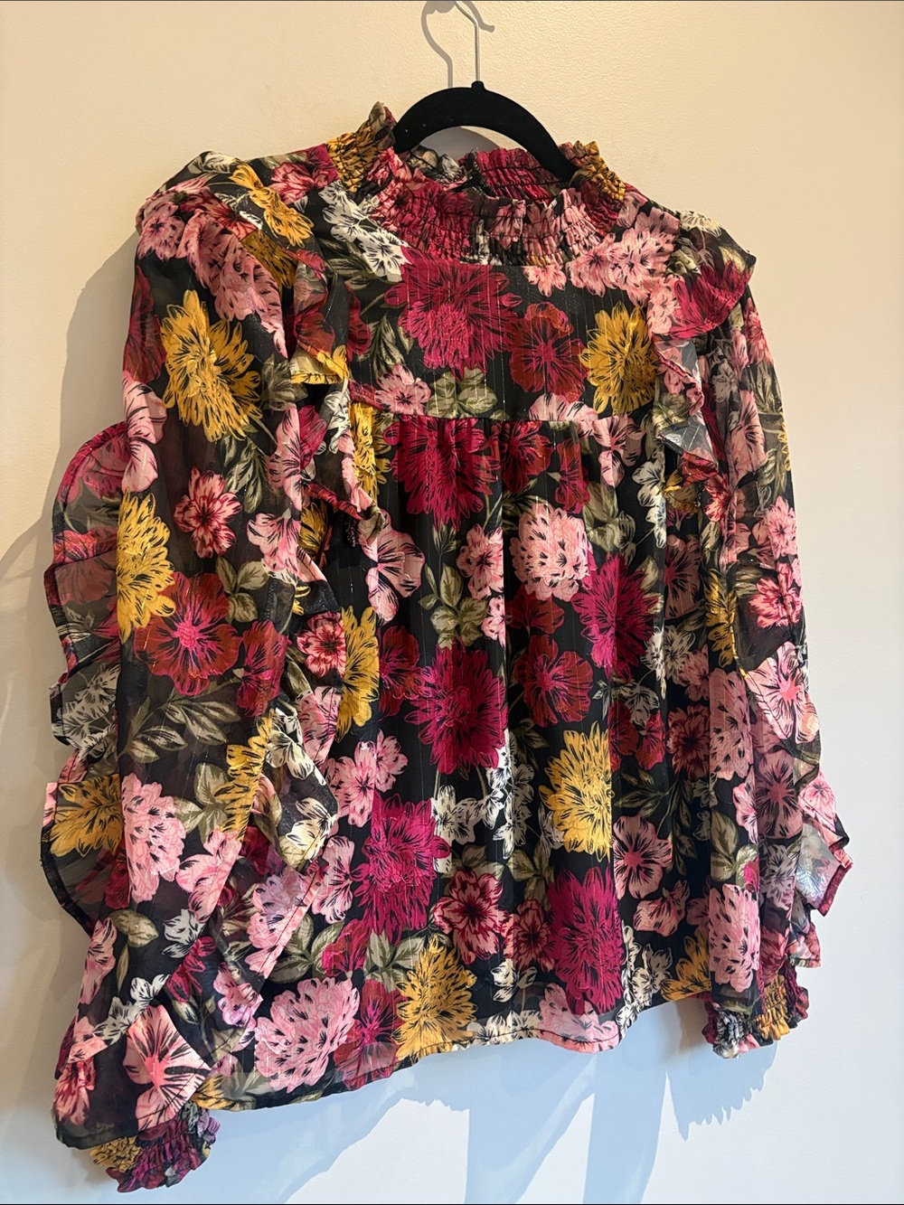 Adelyn Rae Floral Ruffle Blouse – Size Medium - Picture 2 of 4